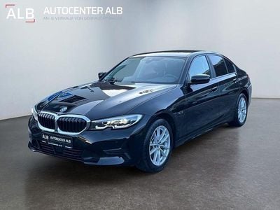Schwarz Gebraucht 2021 BMW 320e Advantage Limousine | 26.990 € (Etwas zu teuer)