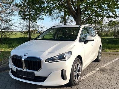 Gebraucht BMW 218 Active Tourer Shadowline 150 PS (110 kW) 2022 Weiß Van / Kleinbus