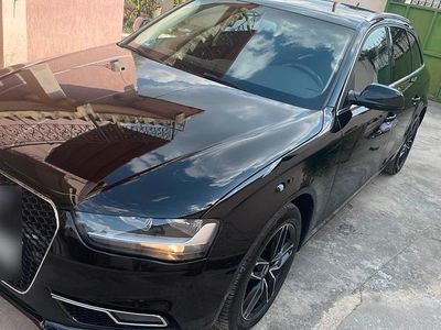 Schwarz Gebraucht 2015 Audi A4 Kombi | 11.000 € (Fairer Preis)