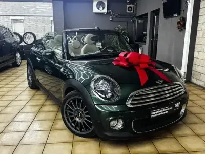 Gebraucht Mini Cooper Cabriolet 122 PS (89 kW) 2012 Grün Cabrio