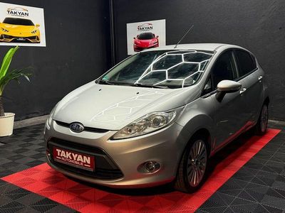 Gebraucht Ford Fiesta Titanium 97 PS (71 kW) 2009 Silber Kleinwagen