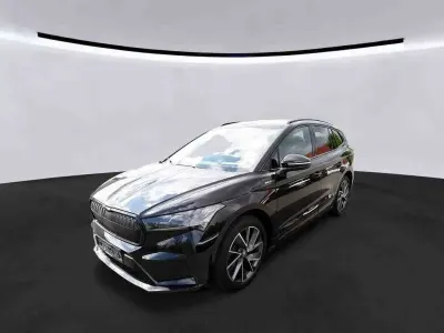Gebraucht Skoda Enyaq iV SportLine 131 kW (179 PS) 2023 Blackmagic perleffekt SUV
