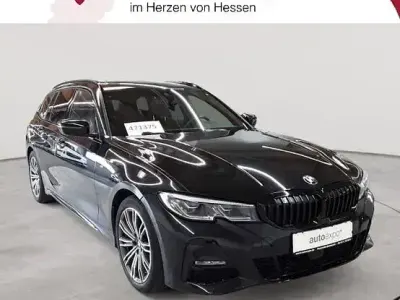 Gebraucht BMW 320 M Sport 190 PS (139 kW) 2022 Saphirschwarz metallic Kombi