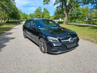 Gebraucht Mercedes C300 Avantgarde 244 PS (179 kW) 2021 Schwarz Kombi