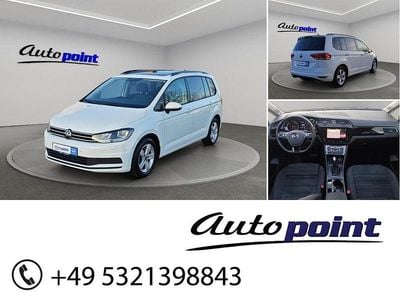 Weiß Gebraucht 2021 VW Touran Comfortline Van / Kleinbus | 14.950 € (Etwas zu teuer)