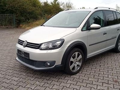 VW Touran Cross
