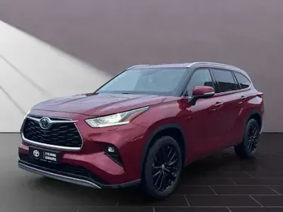 Second-hand Toyota Highlander Luxury 248 CP (182 kW) 2024 Roșu SUV