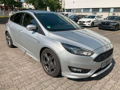 Gebraucht Ford Focus ST-Line 150 PS (110 kW) 2018 Silber Limousine