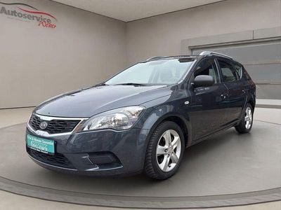 Gebraucht Kia Ceed Sportswagon LX 109 PS (80 kW) 2011 Grau Kombi