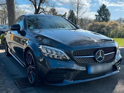 Gebraucht Mercedes C220 194 PS (142 kW) 2018 Grau Coupé