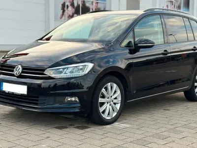 Gebraucht VW Touran 150 PS (110 kW) 2019 Schwarz Van / Kleinbus