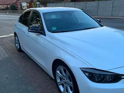 Gebraucht BMW 316 116 PS (85 kW) 2012 Weiß Limousine