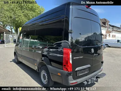 Używany Mercedes Sprinter 170 KM (125 kW) 2025 Czarny Van