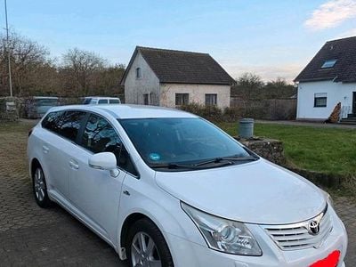 Usata Toyota Avensis T2 177 CV (130 kW) 2009 Bianco Station wagon