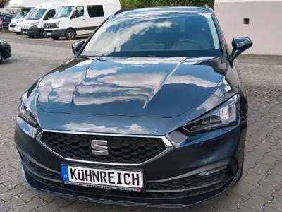 Neu Seat Leon Style 116 PS (85 kW) 2026 Grau Limousine