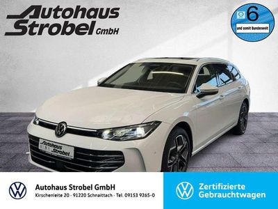 Pure white Gebraucht 2024 VW Passat Elegance Kombi | 46.990 € (Teuer)