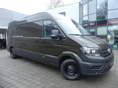 Usata VW Crafter 140 CV (102 kW) 2025 Marrone Furgone