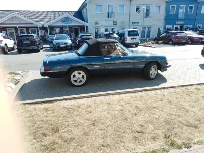 Gebraucht Alfa Romeo Spider 116 PS (85 kW) 1988 Blau Cabrio