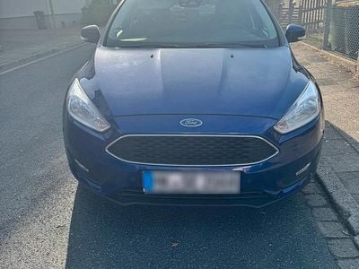 Gebraucht Ford Focus 125 PS (91 kW) 2017 Blau Kombi