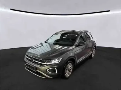 Occasion VW T-Roc Style 150 ch (110 kW) 2023 Gris SUV
