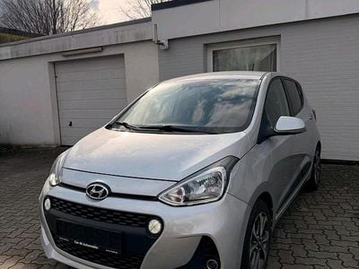 Gebraucht Hyundai i10 83 PS (61 kW) 2017 Grau Kleinwagen