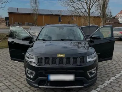 Gebraucht Jeep Compass 140 PS (102 kW) 2018 Schwarz SUV
