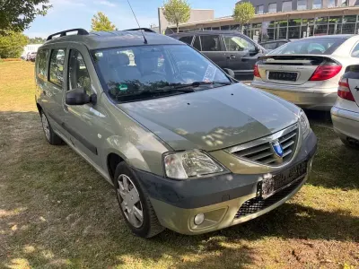 Gebraucht Dacia Logan MCV Lauréate 87 PS (63 kW) 2007 Beige Kombi