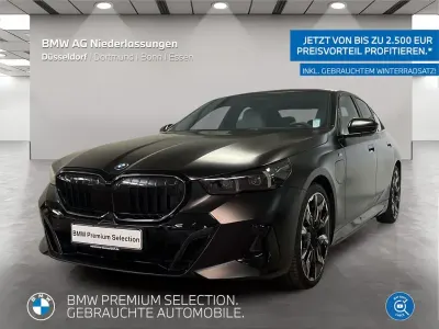 Gebraucht BMW 550e M Sport 489 PS (359 kW) 2025 Schwarz Limousine