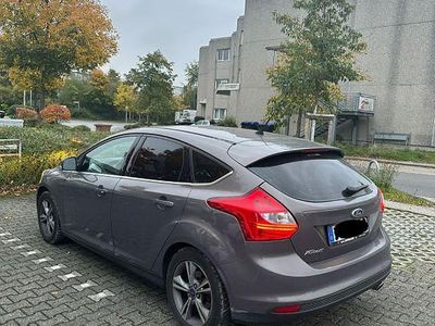 Gebraucht Ford Focus 140 PS (102 kW) 2011 Grau Limousine