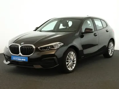 Gebraucht BMW 120 Advantage 190 PS (139 kW) 2023 Saphirschwarz metallic Kleinwagen