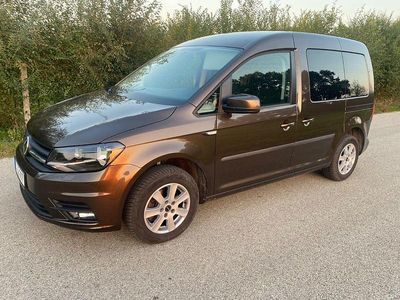 Usata VW Caddy 102 CV (75 kW) 2016 Marrone Monovolume