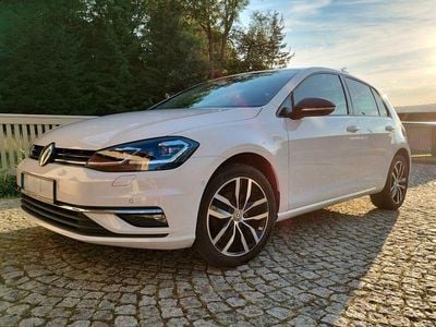 Gebraucht VW Golf VII IQ Drive 116 PS (85 kW) 2019 Weiß Limousine