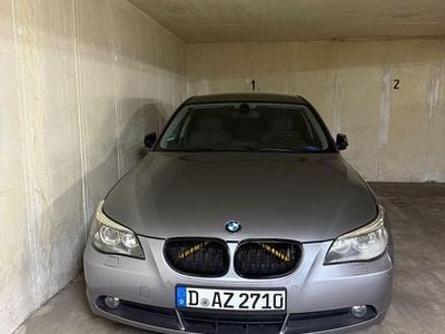 Gebraucht BMW 520 170 PS (125 kW) 2004 Grau Limousine
