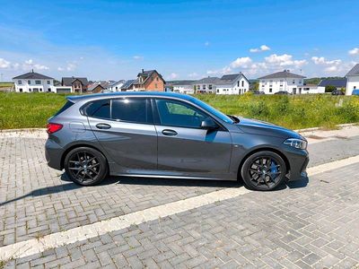 Gebraucht BMW 120 M Sport 190 PS (139 kW) 2020 Grau Kleinwagen