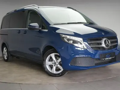 Gebraucht Mercedes V220 Avantgarde 163 PS (119 kW) 2022 Stahlblau Van / Kleinbus