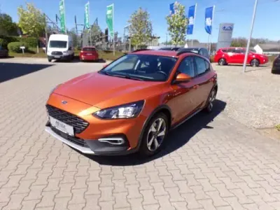 Brugt Ford Focus Active 125 HK (91 kW) 2019 Orange Sedan