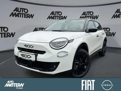Neu Fiat 600 Street 101 PS (74 kW) 2026 Weiß SUV