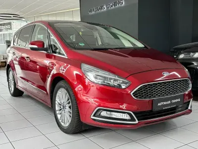 Gebraucht Ford S-MAX Vignale 241 PS (177 kW) 2019 Rot Van / Kleinbus