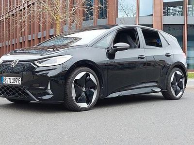 Gebraucht VW ID.3 GTX 239 kW (326 PS) 2024 Schwarz Kleinwagen