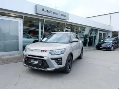 Nuova KGM Tivoli 163 CV (119 kW) 2026 Latte greige SUV