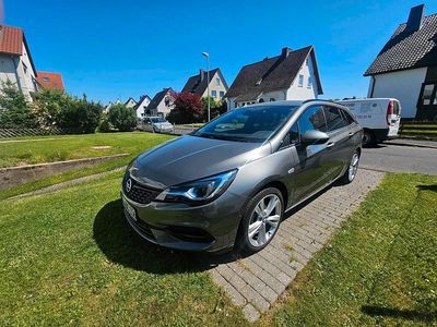 Grau Gebraucht 2021 Opel Astra Kombi | 20.000 €