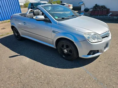 Gebraucht Opel Tigra 125 PS (91 kW) 2005 Silber Cabrio