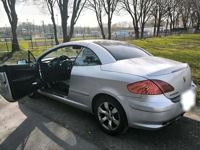 Gebraucht VW Golf 108 PS (79 kW) 2007 Silber Cabrio