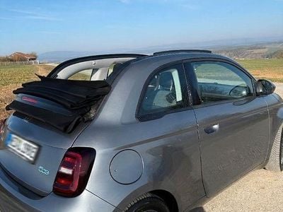 Gebraucht Fiat 500e Icon 86 kW (117 PS) 2022 Grau Cabrio