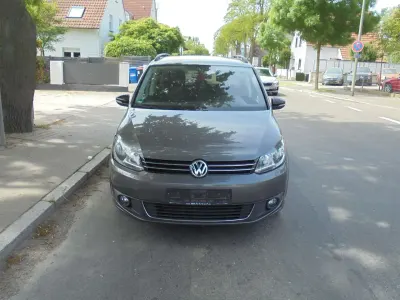 Gebraucht VW Touran Match 140 PS (102 kW) 2012 Pepper grey metallic Van / Kleinbus