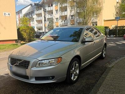Second-hand Volvo S80 Executive 205 CP (150 kW) 2009 Argintiu Berlinǎ