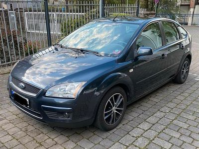 Usata Ford Focus 101 CV (74 kW) 2007 Grigio Berlina