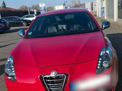 Gebraucht Alfa Romeo Giulietta Super 170 PS (125 kW) 2012 Rot Kleinwagen