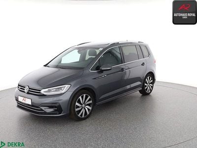 Grau Gebraucht 2021 VW Touran R-line Van / Kleinbus | 26.880 € (Guter Preis)