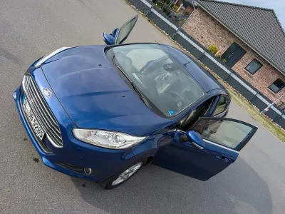 Usata Ford Fiesta 95 CV (69 kW) 2015 Blu Utilitaria